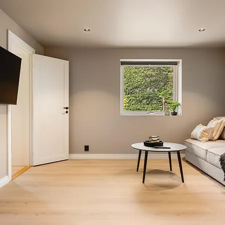 Trolltunga Fjords Apartment Tokheim